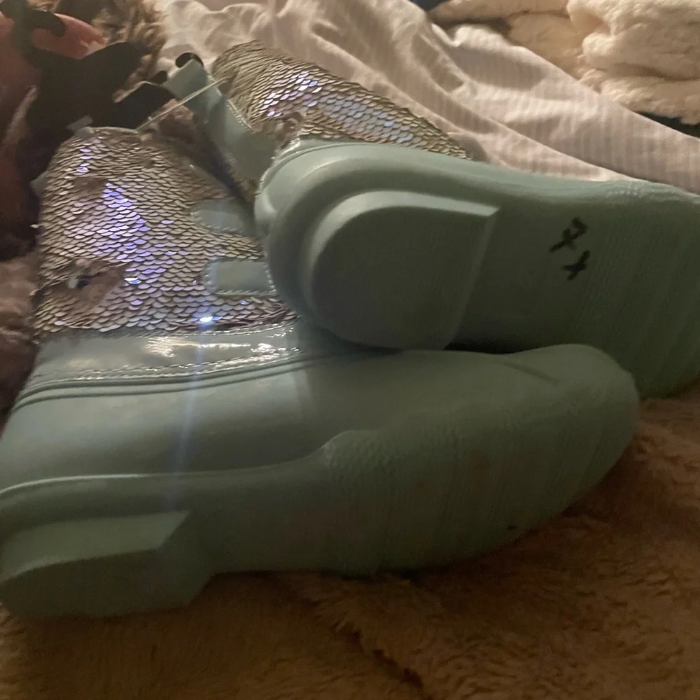 Girls cute boots size 2 NEW - Picture 7 of 7